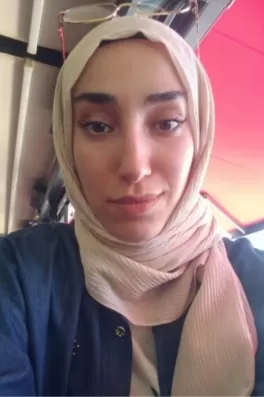 Esra A., 30 yaşında, İstanbul