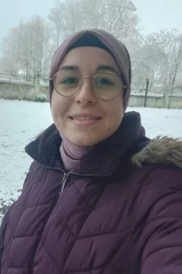 Zeynep A., 21 yaşında, Niğde