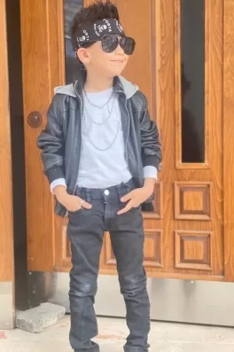 Ahmet K., 8 yaşında, İstanbul
