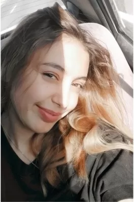 Kübra Y., 23 yaşında
