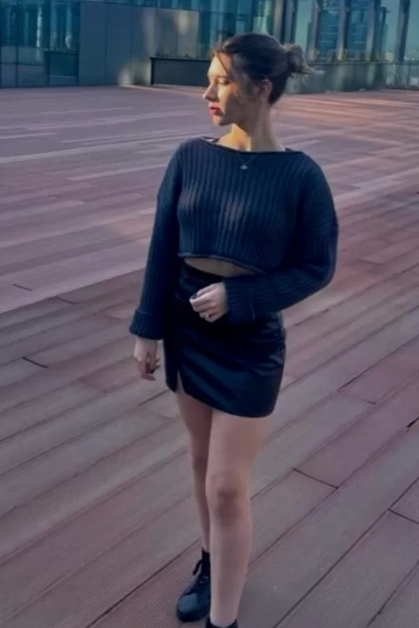 93832