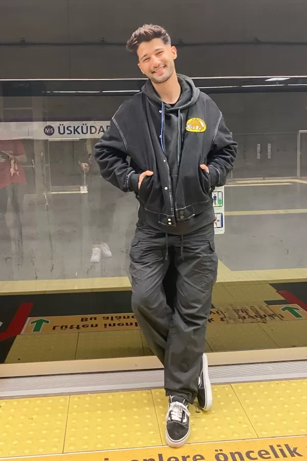 54821