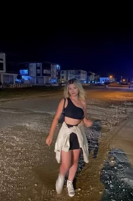 Ceren Ç., 22 yaşında