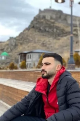 Alparslan K., 22 yaşında