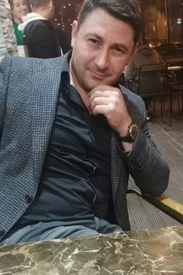 Ali Ç., 37 yaşında