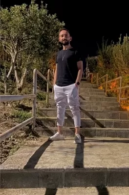 Ali Ş., 37 yaşında, İstanbul