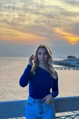 Meryem Ç., 24 yaşında, İstanbul
