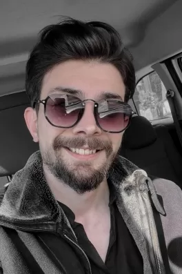 Enes K., 31 yaşında