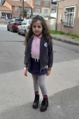Ecrinnur Ö., 10 yaşında, İstanbul