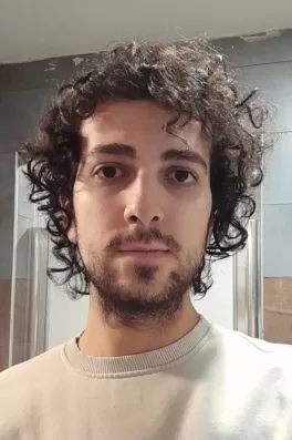 Mustafa E., 23 yaşında