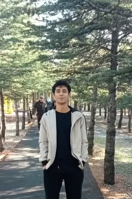 Anıl S., 21 yaşında
