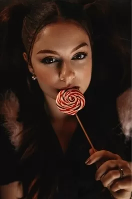 Daniela B., 25 yaşında