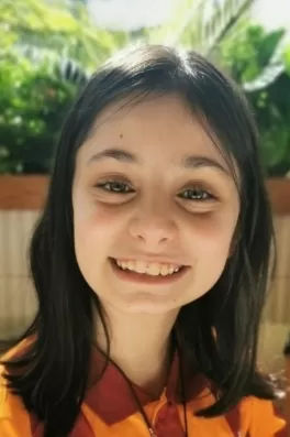 Ada A., 11 yaşında, İstanbul