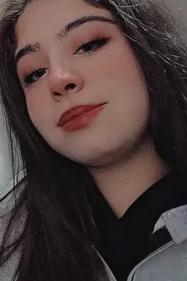 Aslı Ş., 18 yaşında, Gaziantep