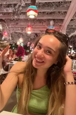 Zeynep A., 24 yaşında, İstanbul