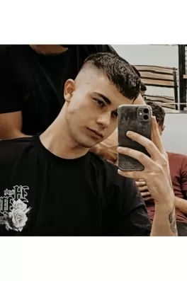 Emirkan Ç., 23 yaşında