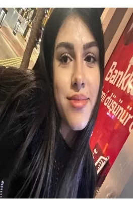 Büşra D., 21 yaşında, İzmir