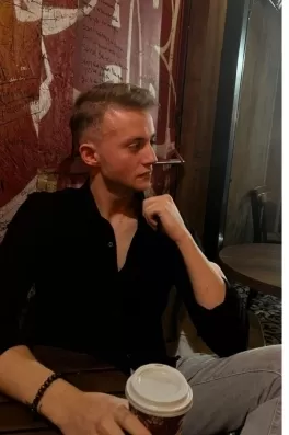 Uğur G., 24 yaşında, İzmir