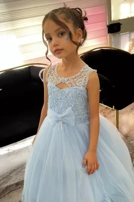 Fatma B., 9 yaşında