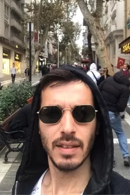 Emre K., 35 yaşında, İstanbul