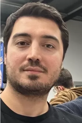Burak T., 31 yaşında, İstanbul