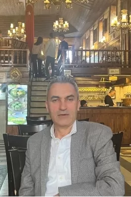 Nihat D., 52 yaşında, İzmir