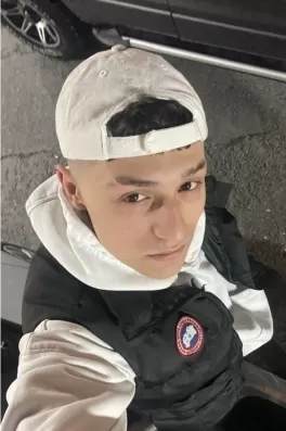 Usalp K., 21 yaşında, İstanbul