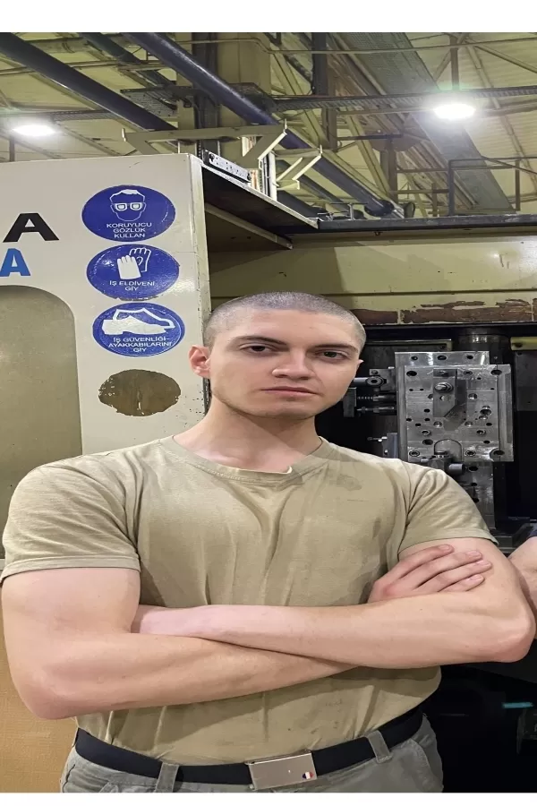 61695