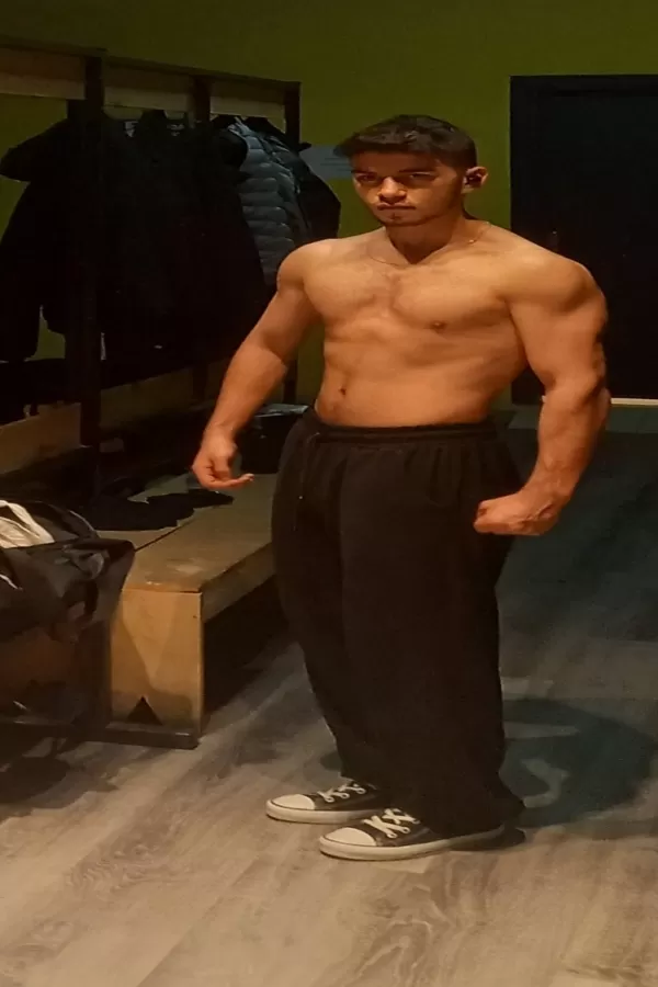 42760