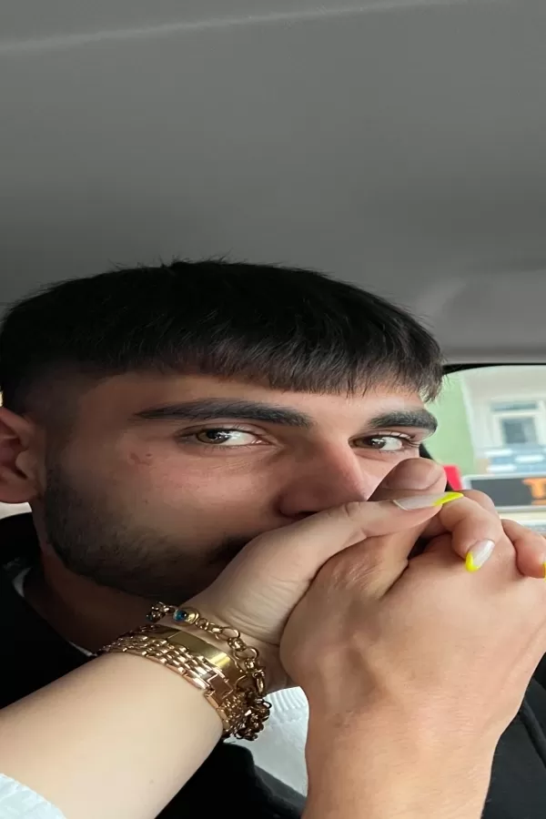 93393