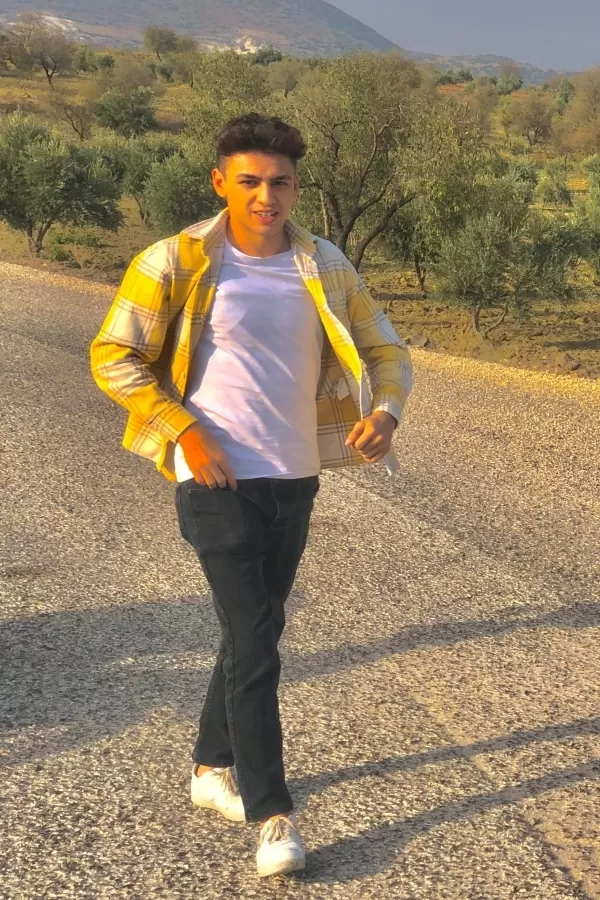 96823