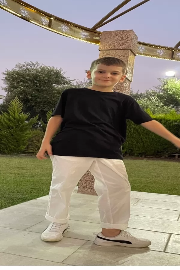 21569