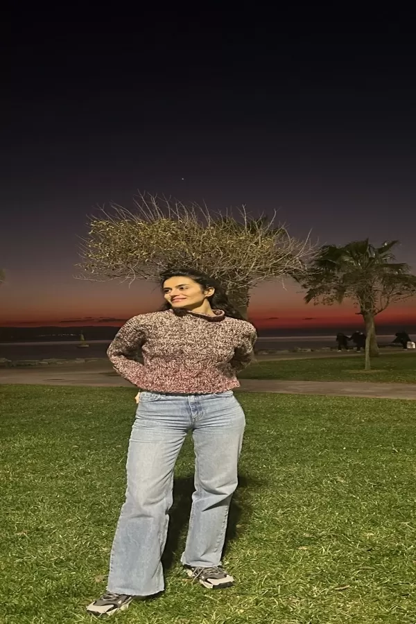 61900
