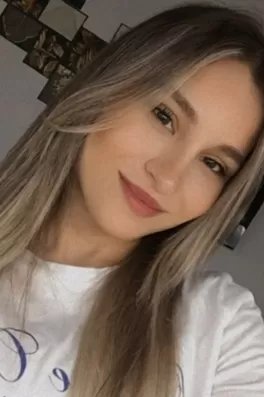 Elif D., 23 yaşında, Balıkesir