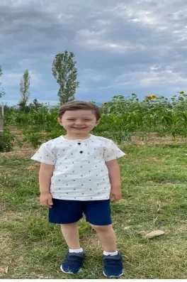 Ömer A., 8 yaşında, İstanbul