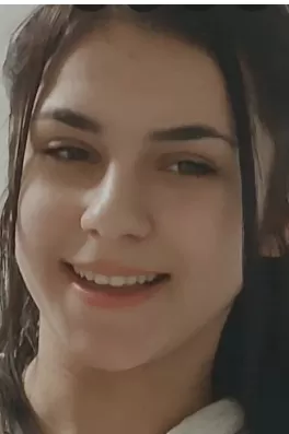 Nehir A., 18 yaşında, Uşak