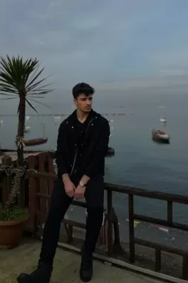 Hazar T., 20 yaşında, İstanbul