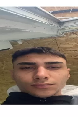 Barış G., 22 yaşında, İstanbul