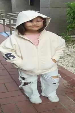 Elisa Ö., 9 yaşında, Aydın
