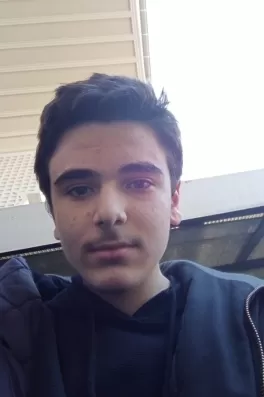 Mehmet V., 18 yaşında, İstanbul