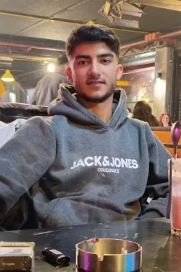 Azat K., 22 yaşında, Bilecik