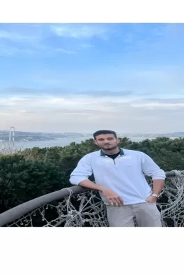 Yusuf K., 22 yaşında, İstanbul