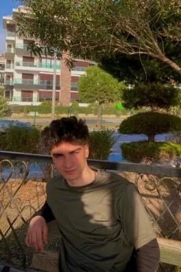 Furkan Ö., 22 yaşında, Antalya