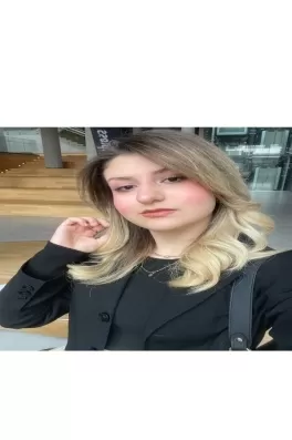 Elif Y., 21 yaşında, İstanbul
