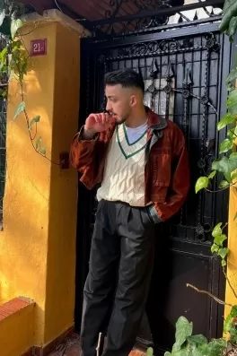 Doğan B., 22 yaşında, İstanbul