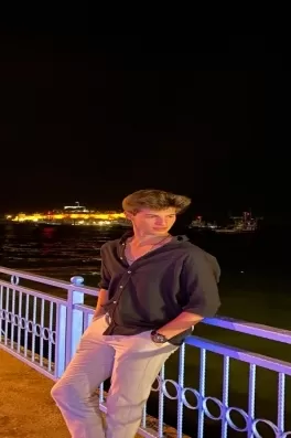 Kağan N., 24 yaşında, İzmir