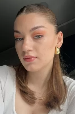 Rabia Ç., 22 yaşında, İstanbul