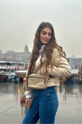 Zeynep D., 25 yaşında, İstanbul