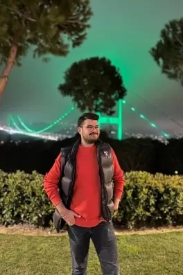 Eren, 23 yaşında, Kahramanmaraş