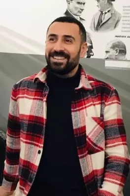 Alikaya, 42 yaşında, İstanbul